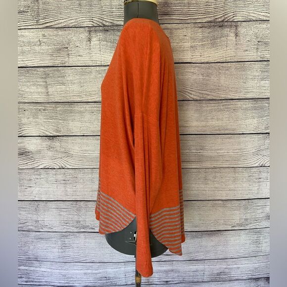 Cabi Hangout Tee v-neck orange striped top size small - Picture 8 of 16